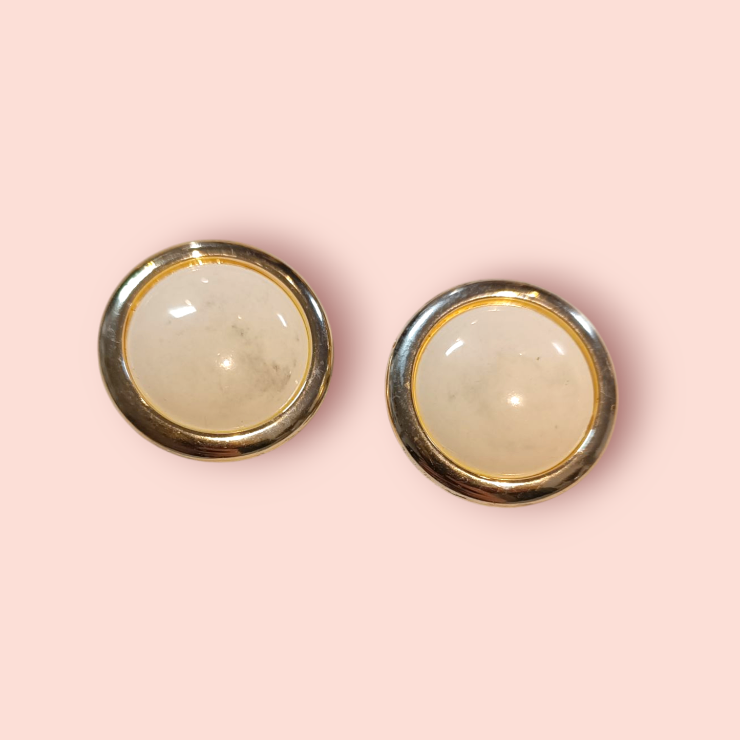 Vintage Ohrringe Klipp Gold und Weiß