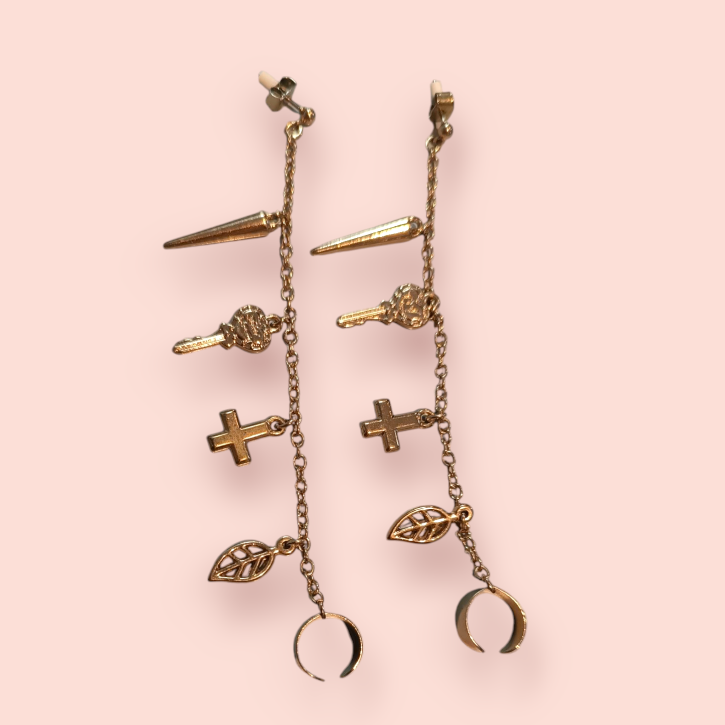 Ohrringe goldene Kette mit Anhängern