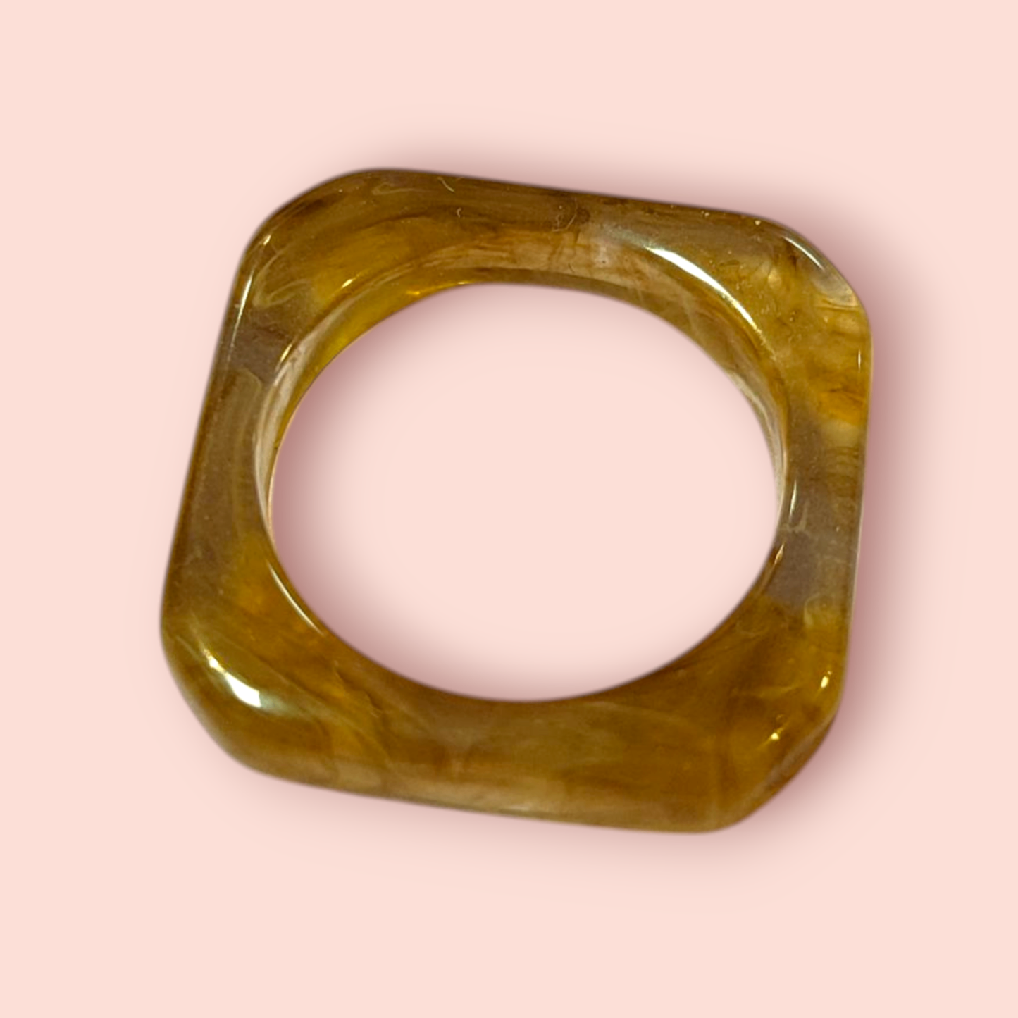 Ring Hellbraun & Viereckig