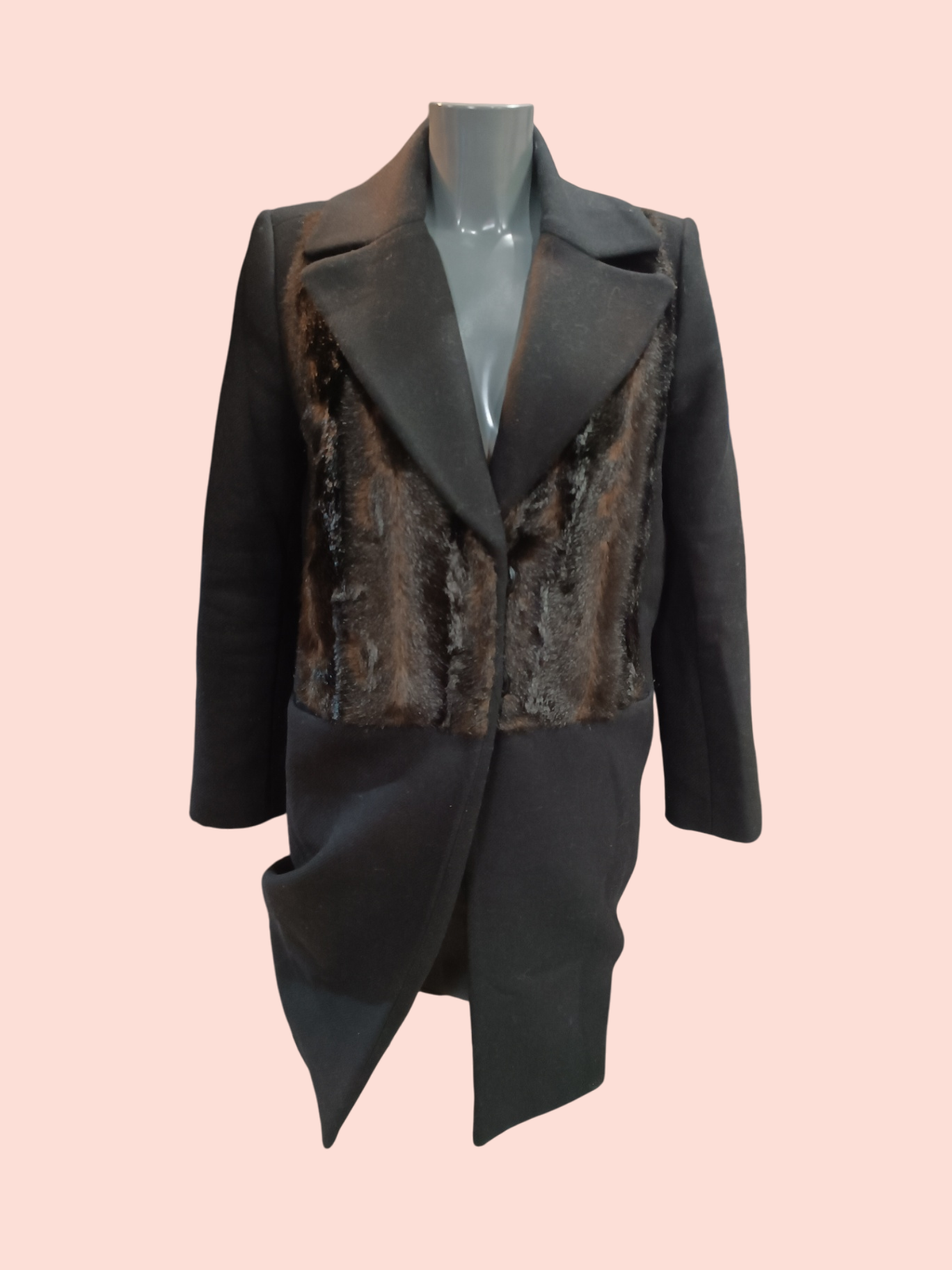 Zara Woman Mantel S Schwarz mit braunem Fake-Fell