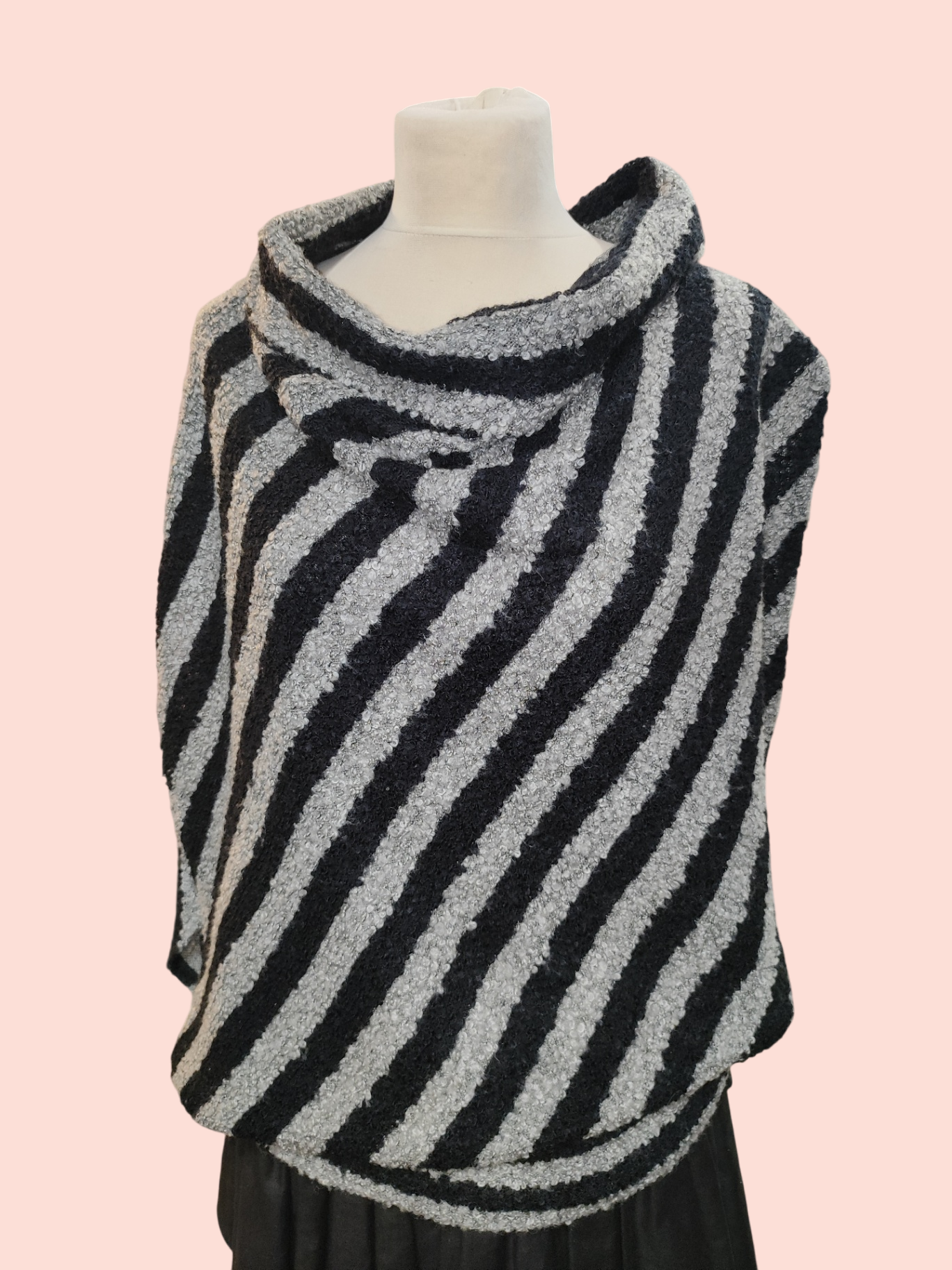Ulliko Pullover Schwarz und Grau
