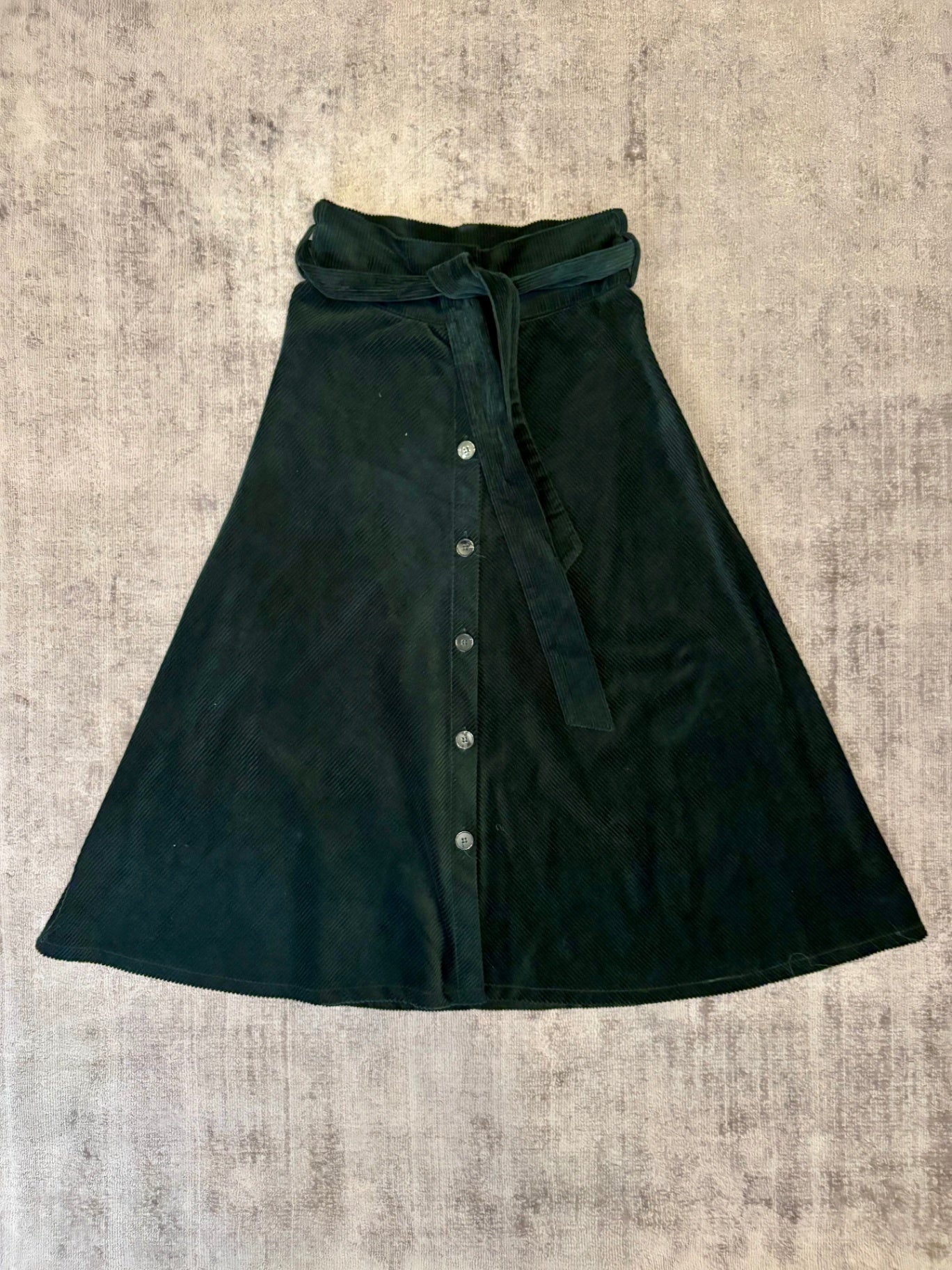 Zara Woman Cord Rock S Dunkelgrün