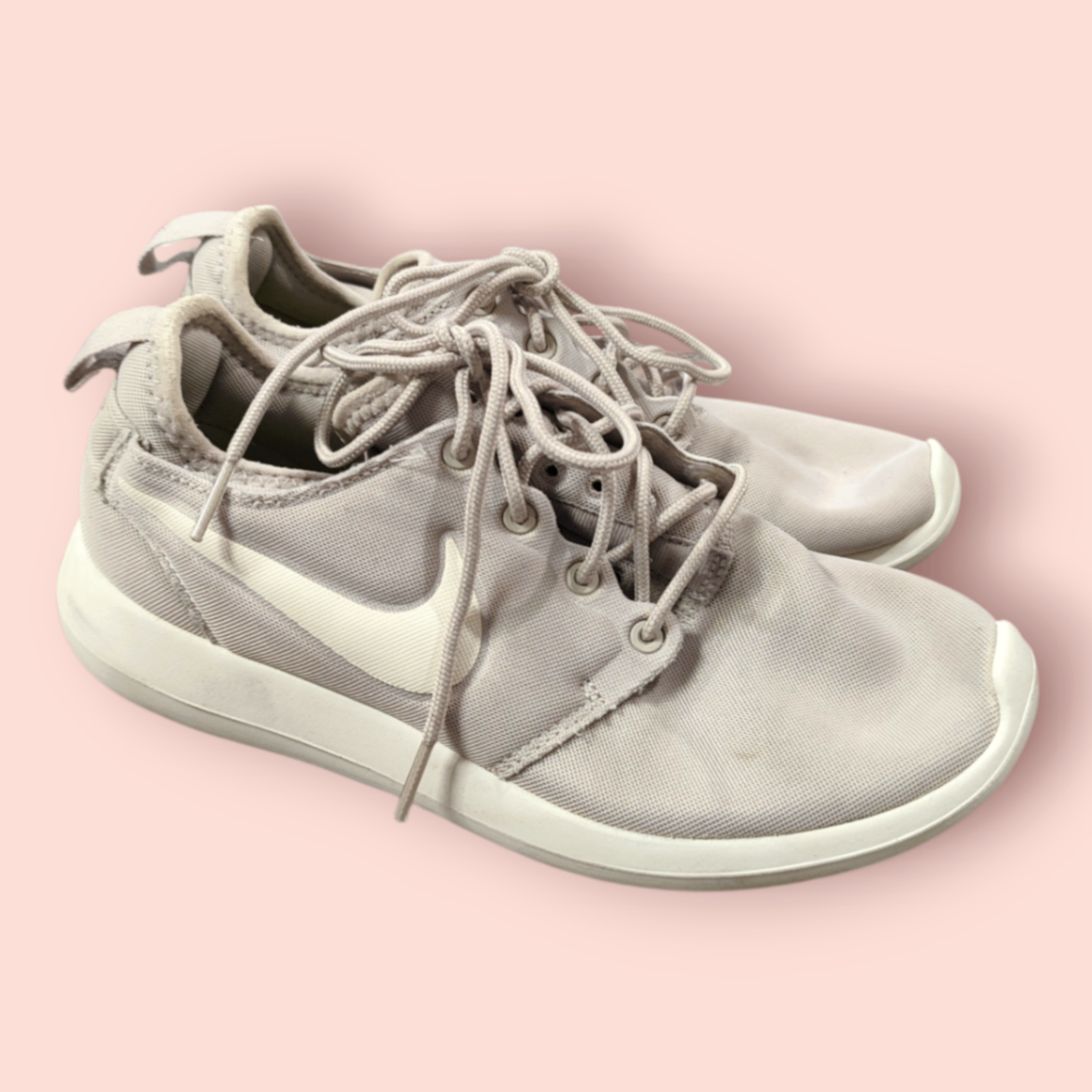 Nike Turnschuhe 37 Hellgrau