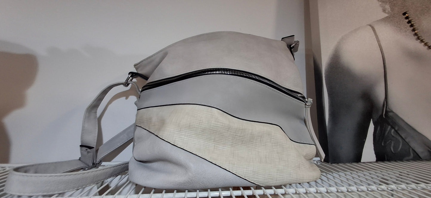 Unbekannt Umhängetasche 40 x 28 cm Blassgrau, Beige, Schwarz