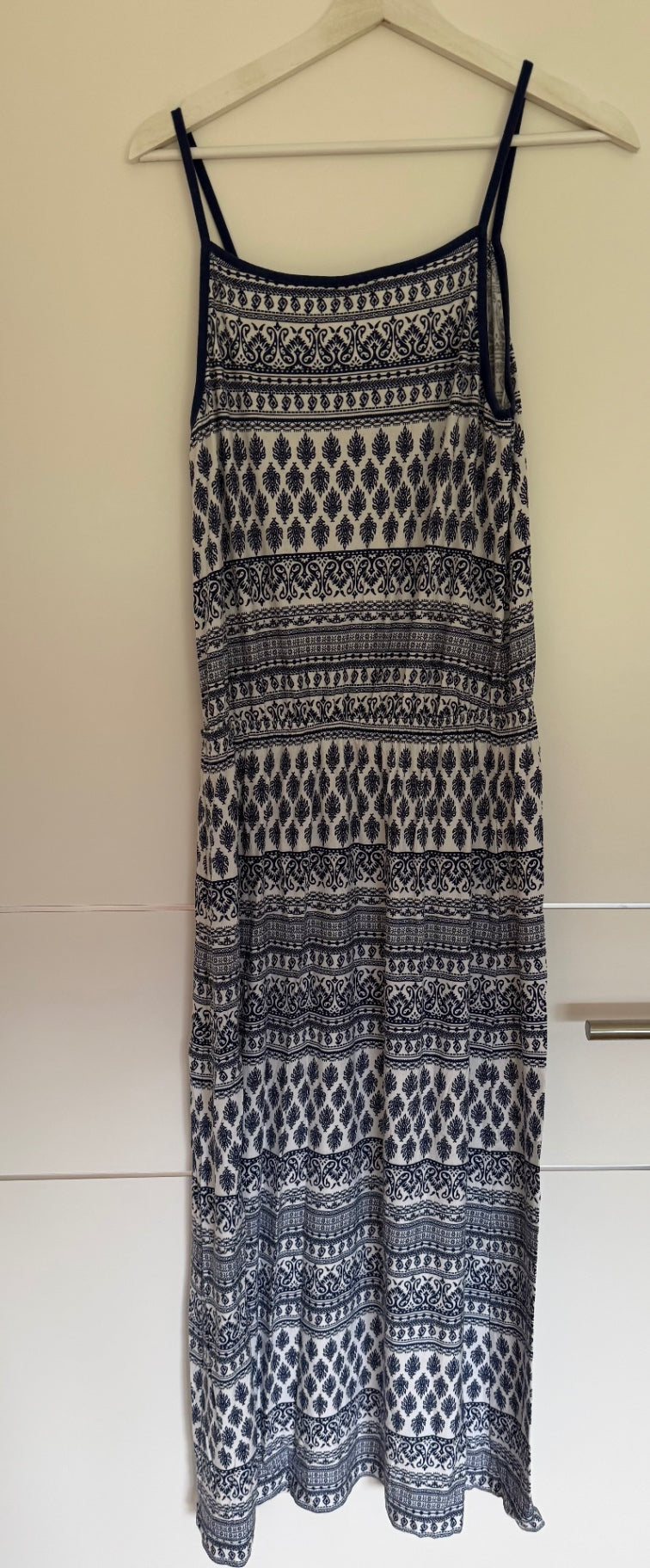 BODYFLIRT Kleid 40/42 Weiß und Marineblau