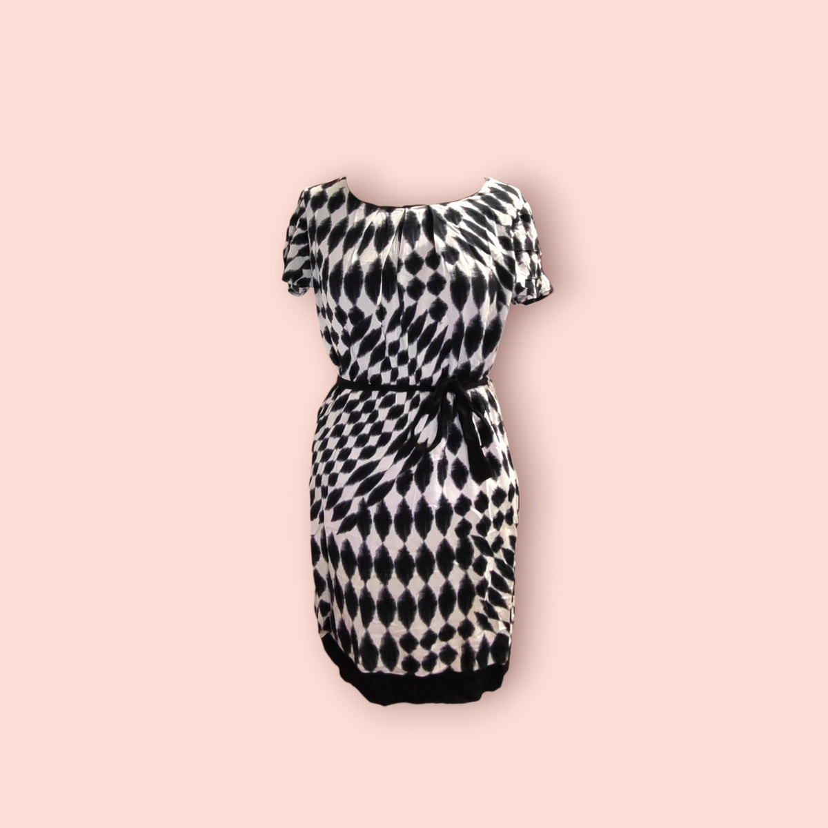 Kleid Schwarz und Weiß