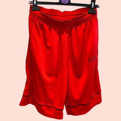 Nike Shorts M Rot