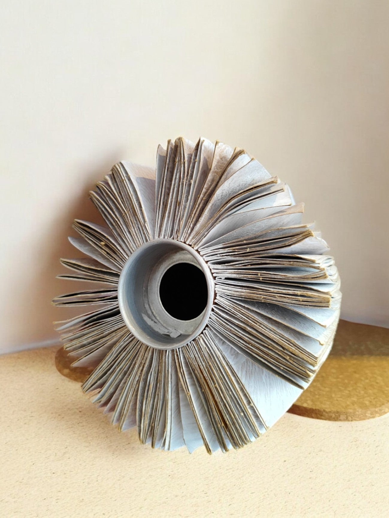 Vase Papier Grau