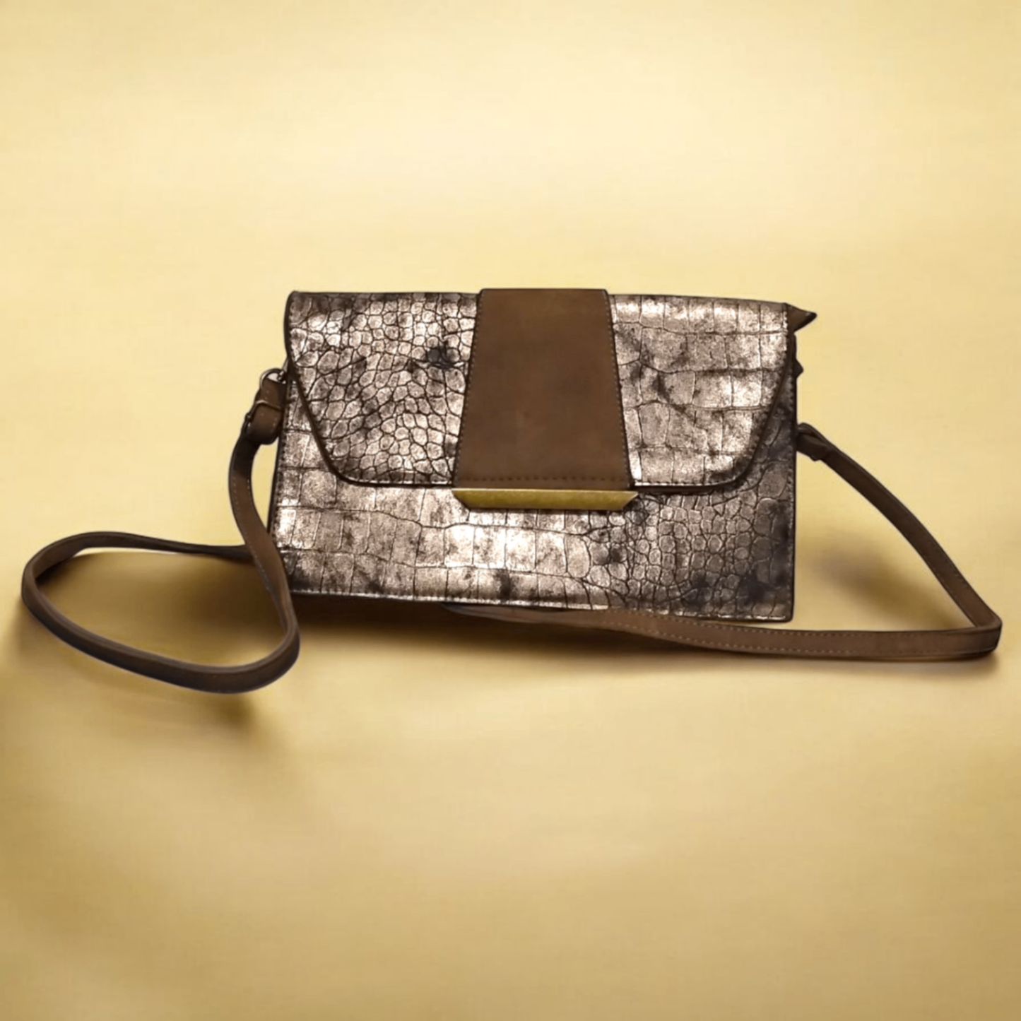 Stylische Handtasche Bronze mit Goldenen Elementen