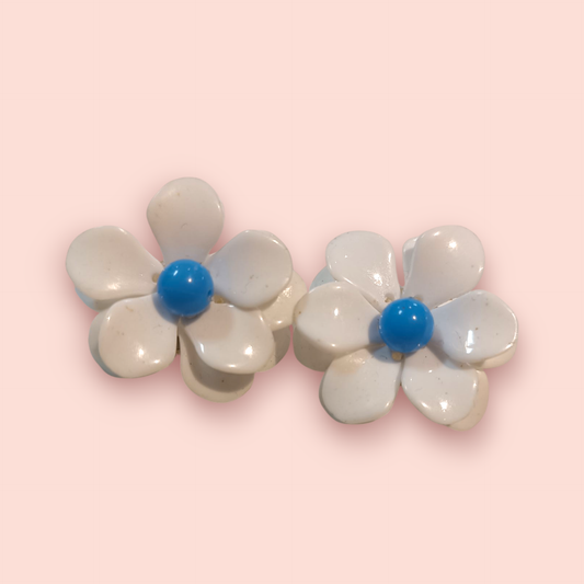 Vintage Ohrringe Klipp Blume Weiß und Blau