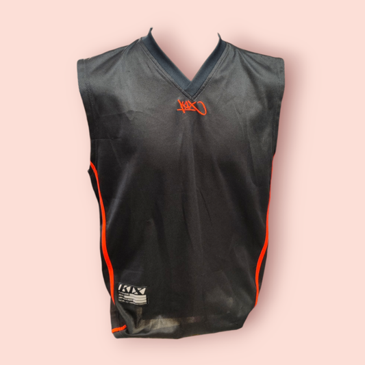 K1X Basketball Tanktop XL Schwarz mit roten Akzenten