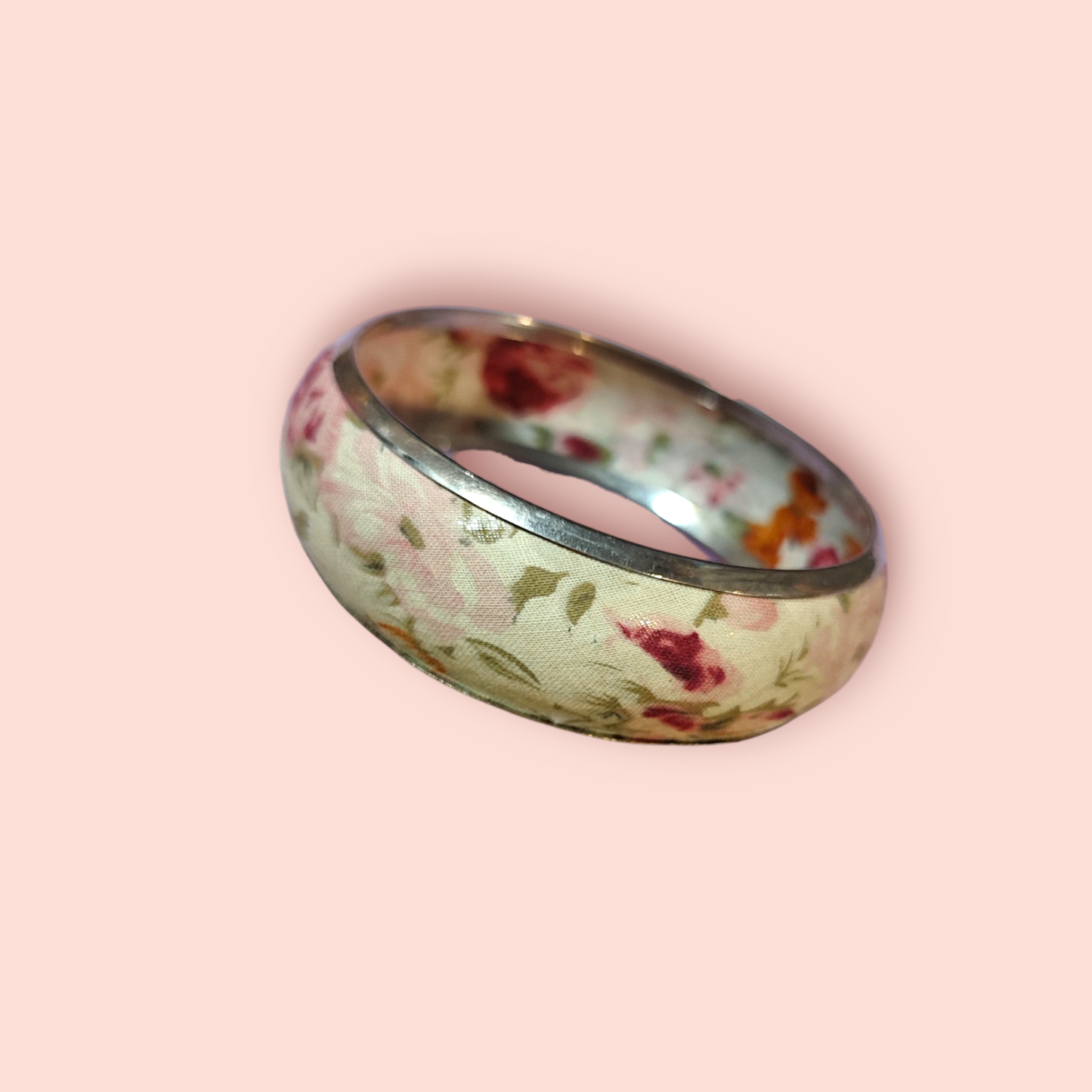 Armreif Beige mit floralem Muster in Pastellfarben