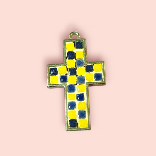 Anhänger blau-gelb kariertes Kreuz