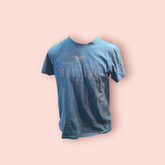Mustang T-Shirt M Blau mit weißem ausgewaschenen Aufdruck