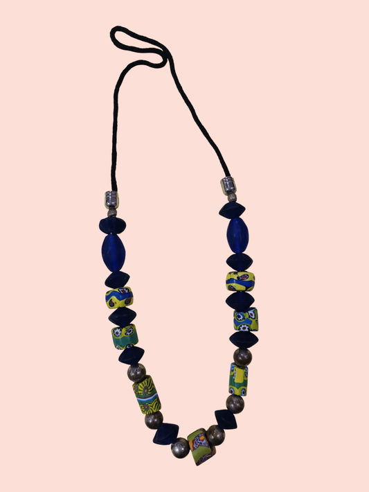 Halskette Steine (blau, gelb, grün)