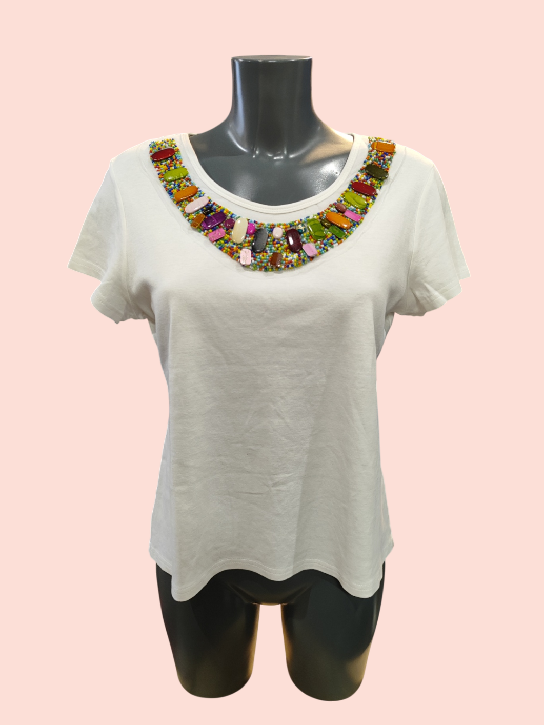 T-Shirt Creme mit bunten Steinchen