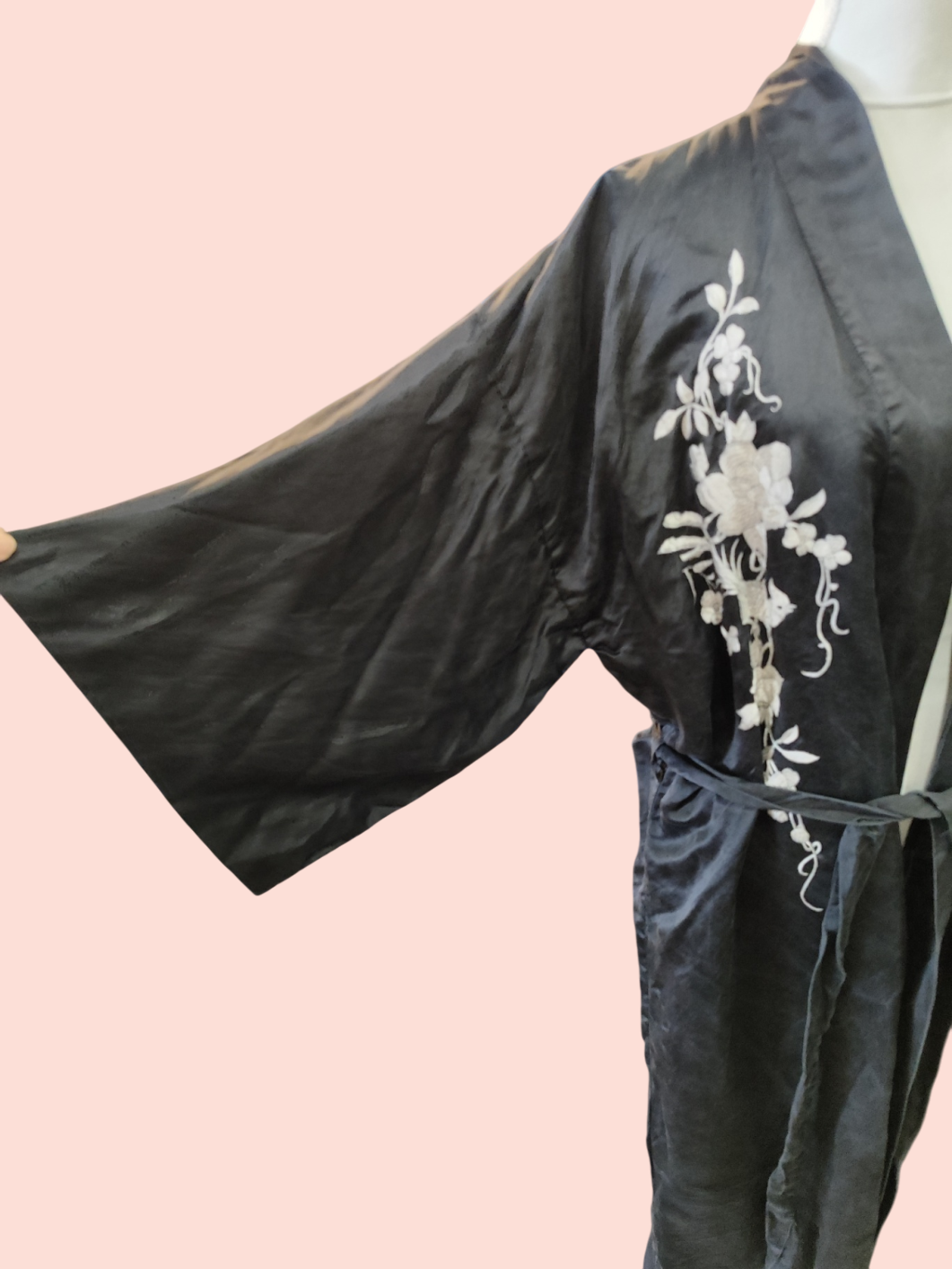 Golden Bee Kimono L Schwarz und Weiß
