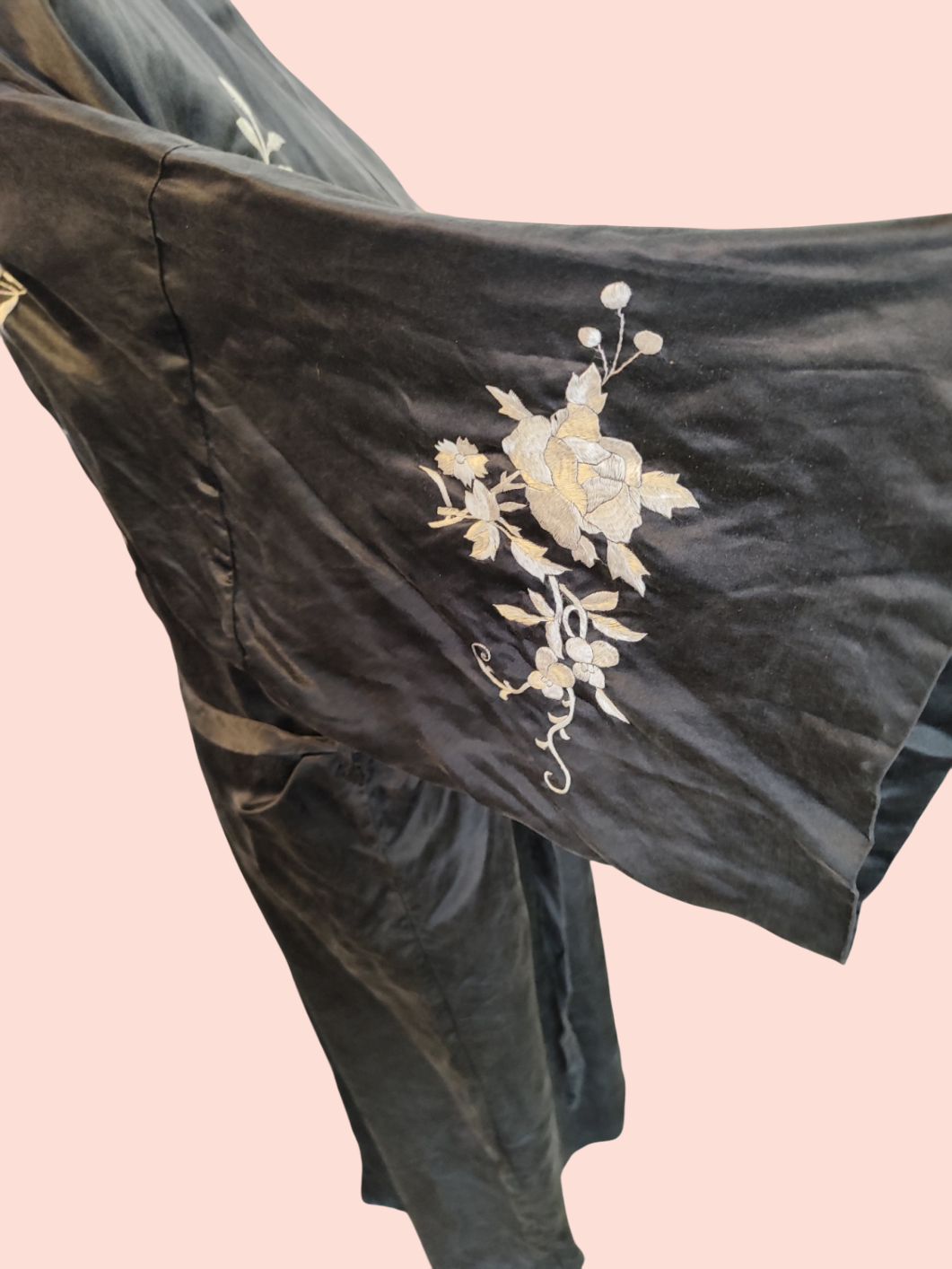 Golden Bee Kimono L Schwarz und Weiß