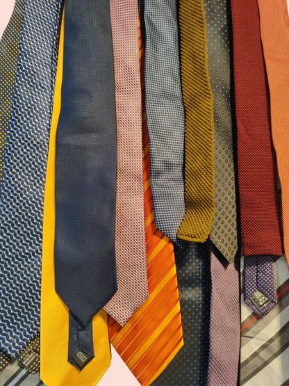 Verschiedene Krawatten (Symbolfoto)