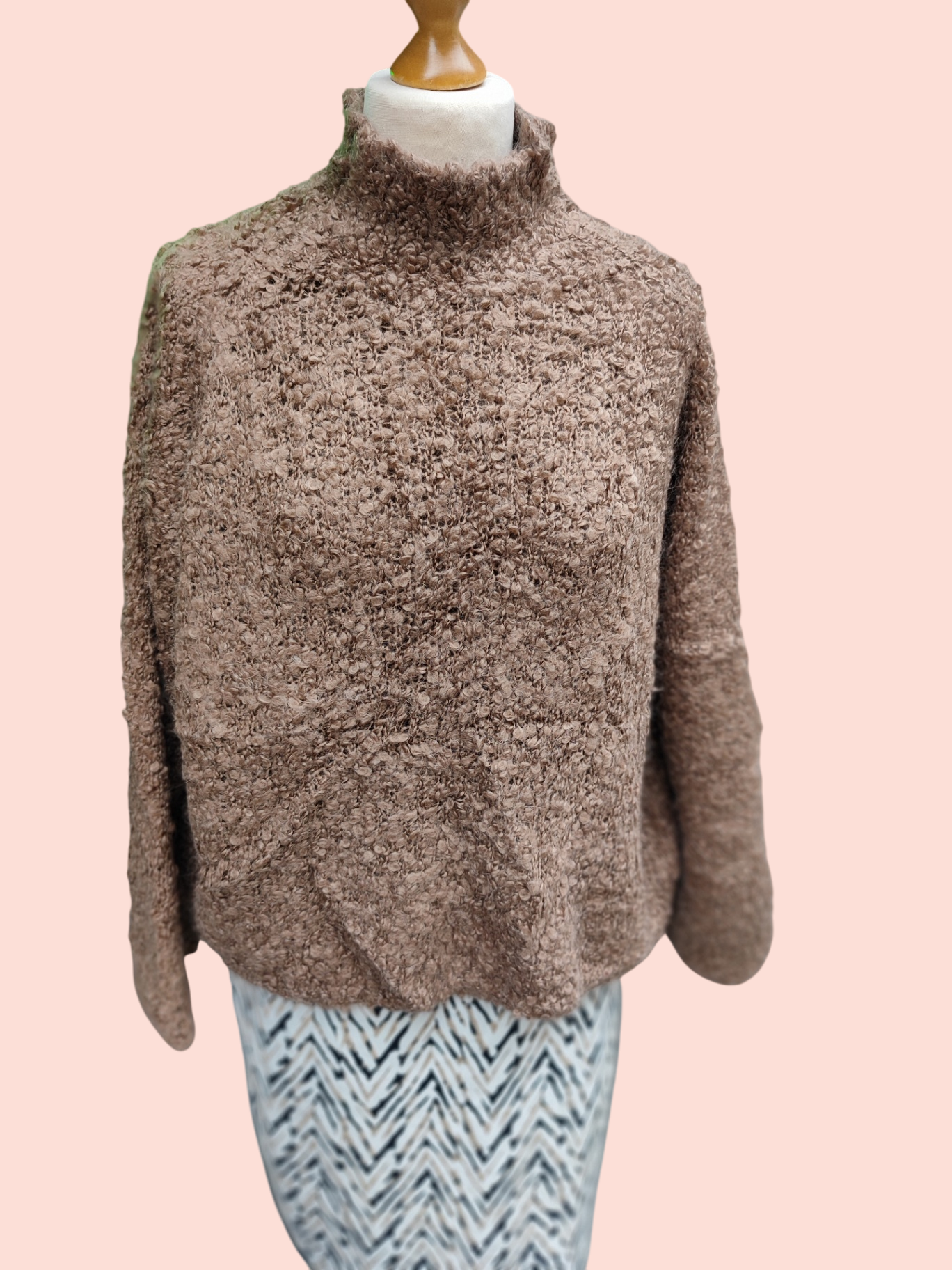 Pullover Beige, Weiß, Senfgelb, Dunkelgrün, Hellbraun, Schwarz