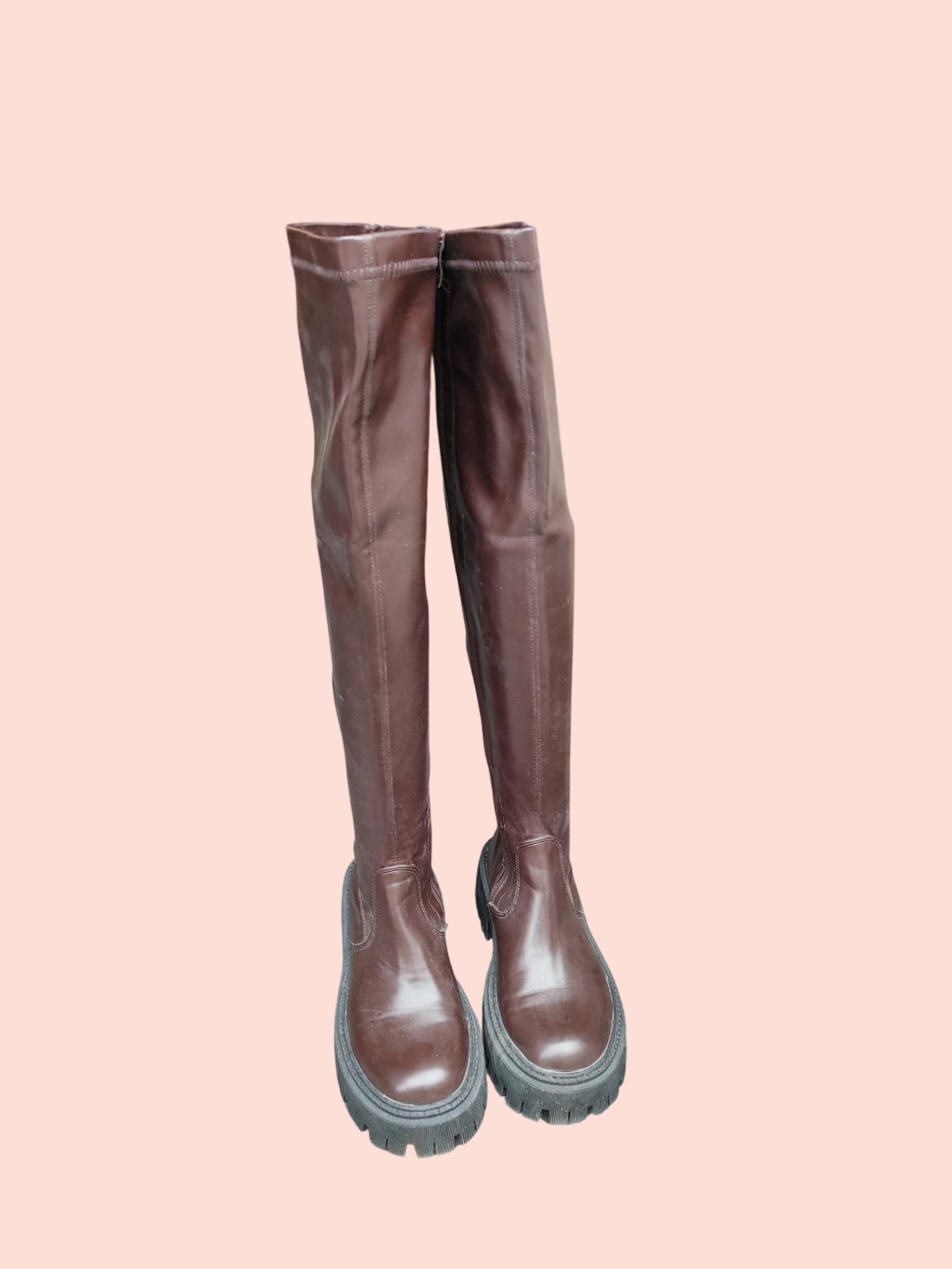 Overknee Stiefel 37 Braun mit schwarzer Sohle