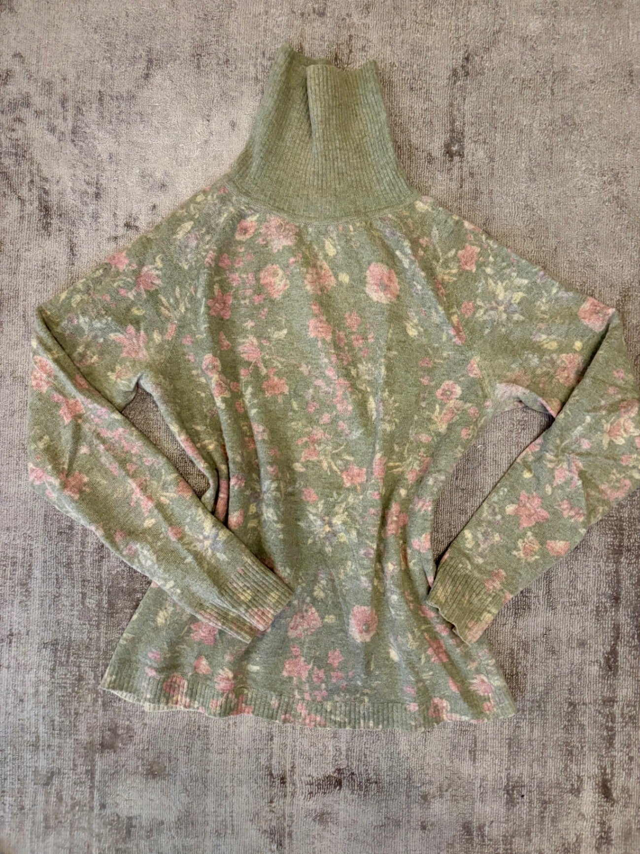 h. moser (Salzburg) Pullover M Grün mit Blumenmuster in Rosa und Weiß