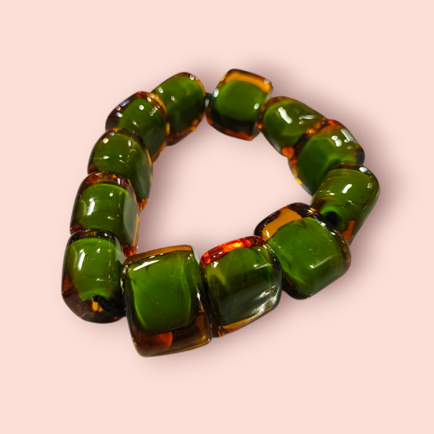 Armband Grün und Bernsteinfarben