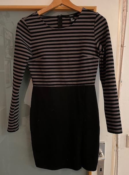 Forever21 Kleid S Schwarz und Grau
