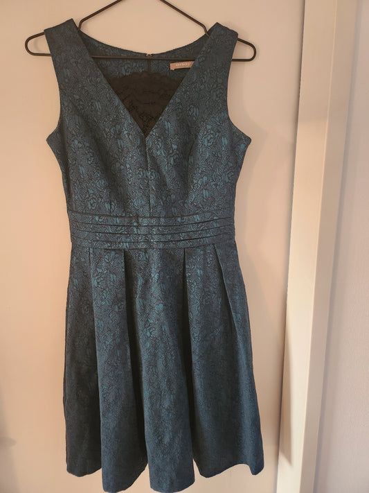 Orsay Kleid S Dunkelgrün mit schwarzem Muster