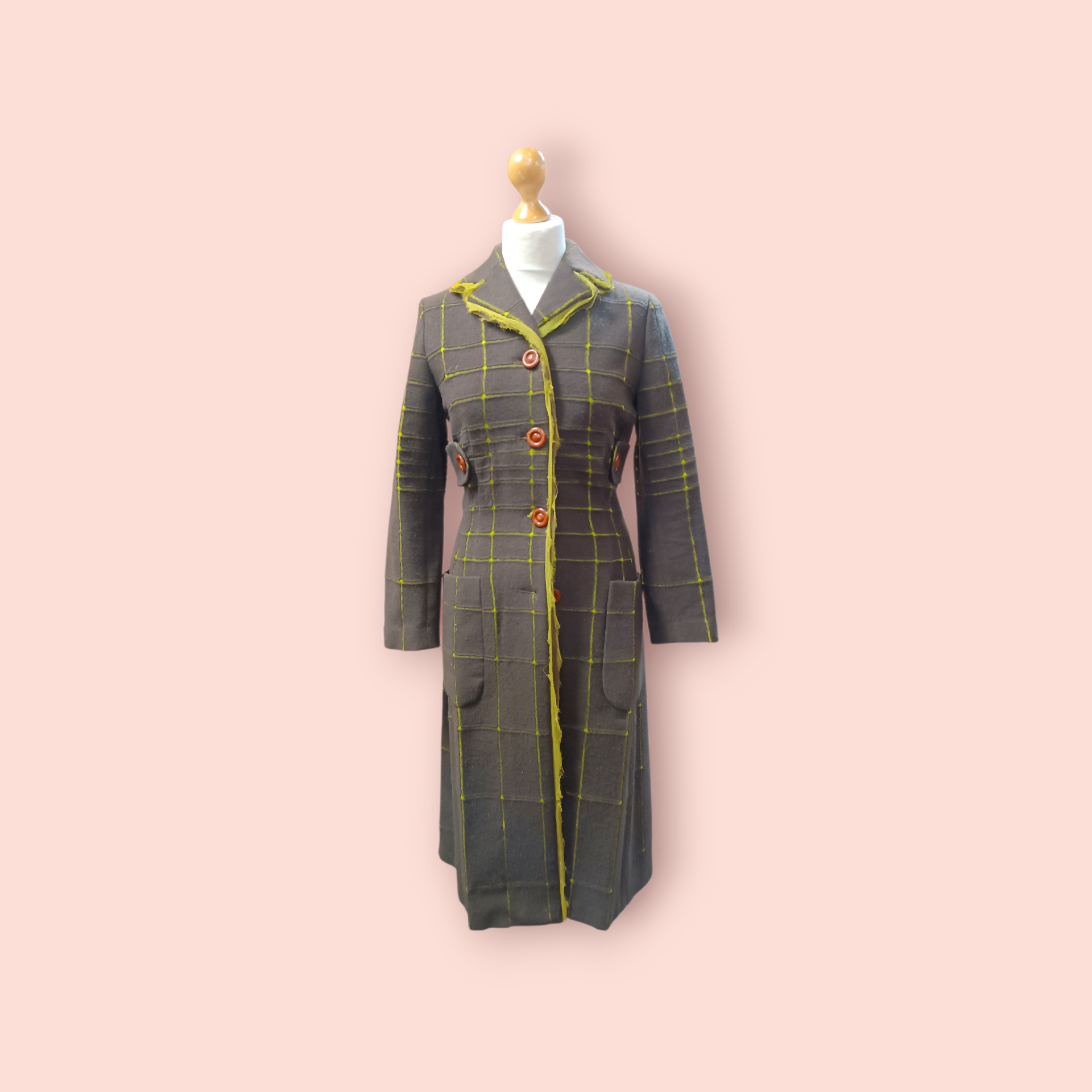 Yepuda Mantel M Grau mit grünen Linien