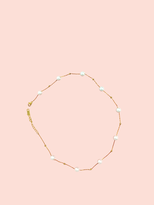 Halskette Gold mit weißen Perlen