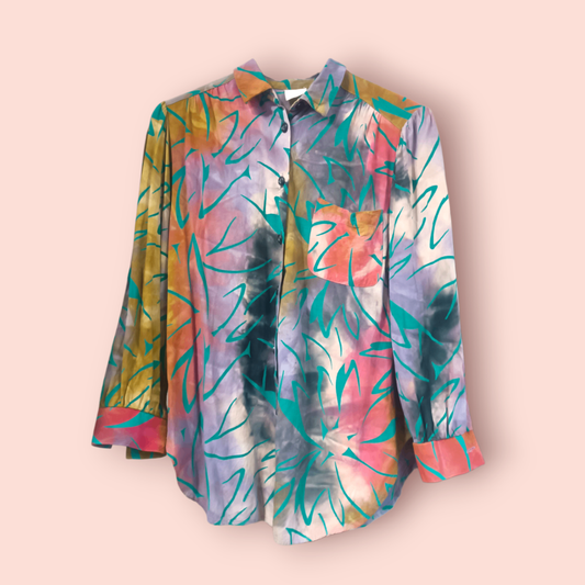 Hemd L Bunt mit türkisen Mustern