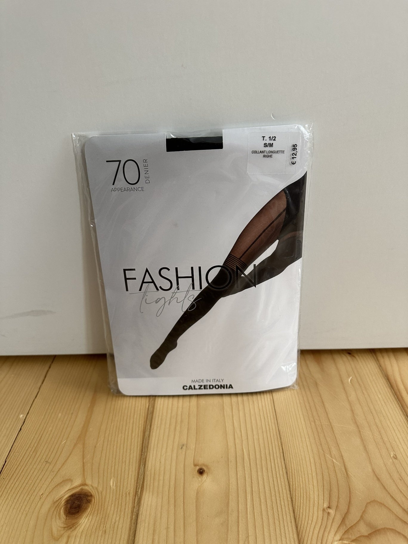 Strumpfhose mit Schriftzügen