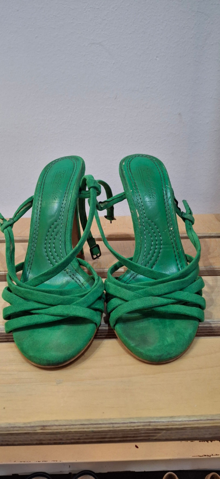 Zara Trafaluc Sandalen 37 Grün