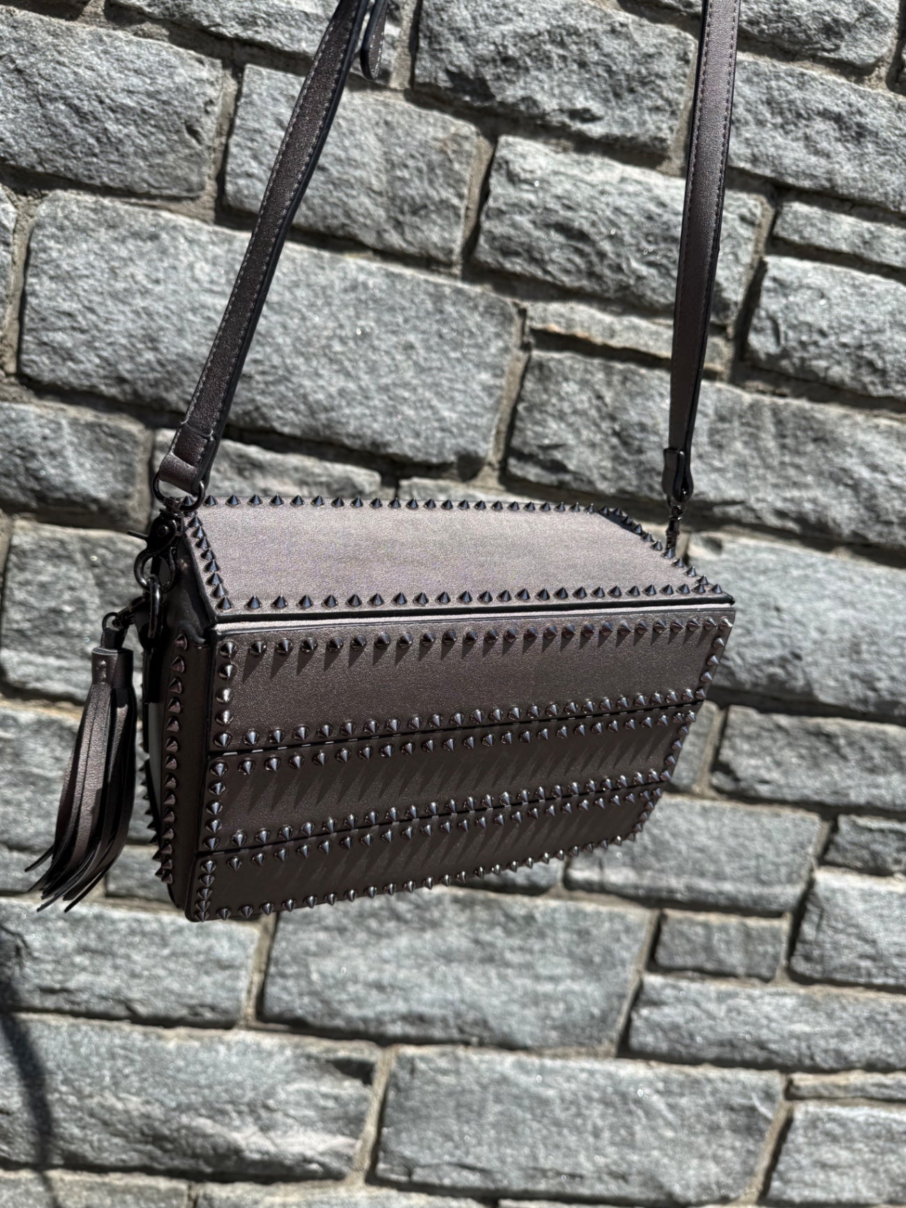 Handtasche Grau mit Nieten