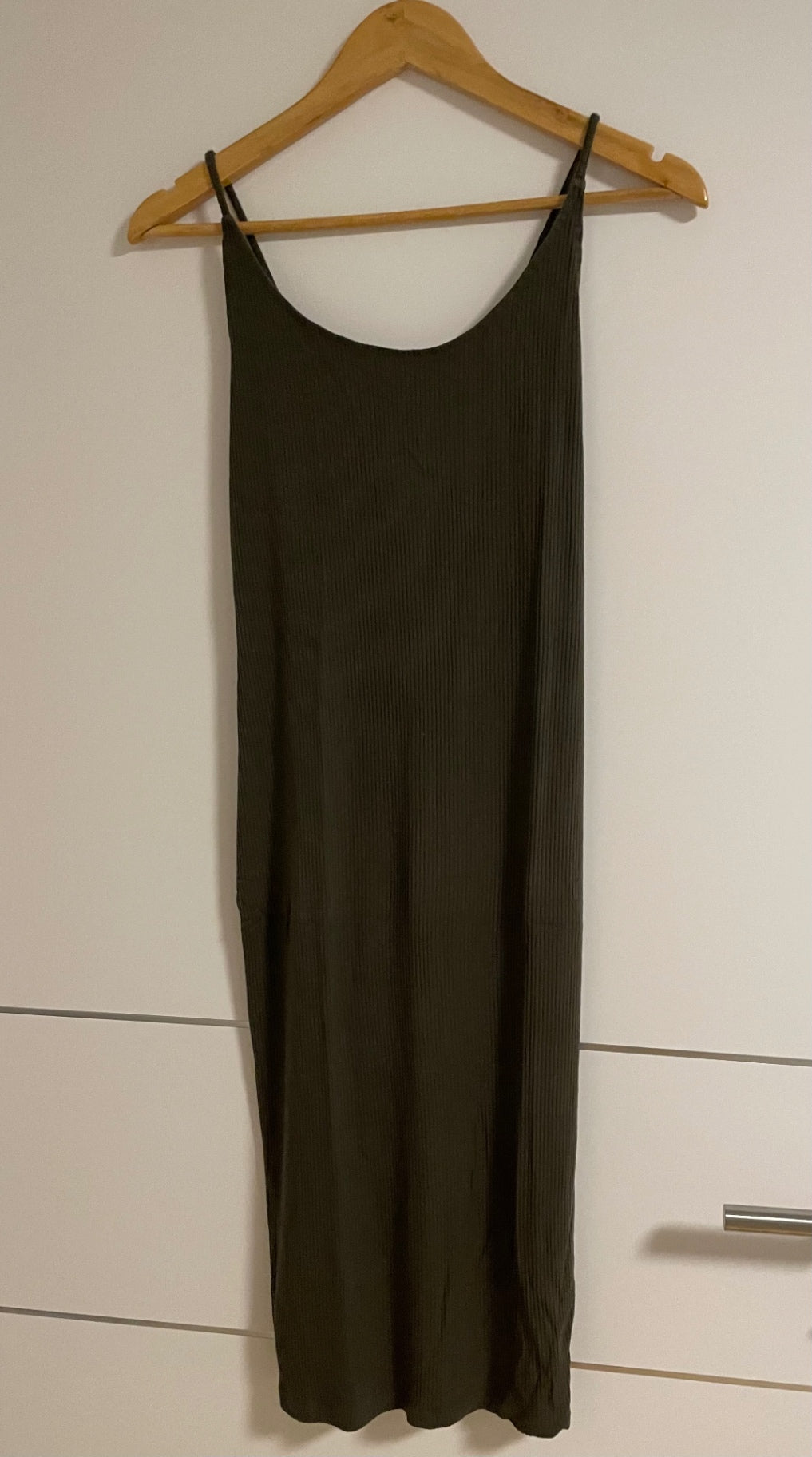 H&M Trägerkleid S Olivegrün