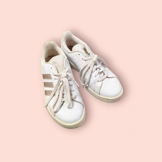 Adidas Turnschuhe 40 Weiß