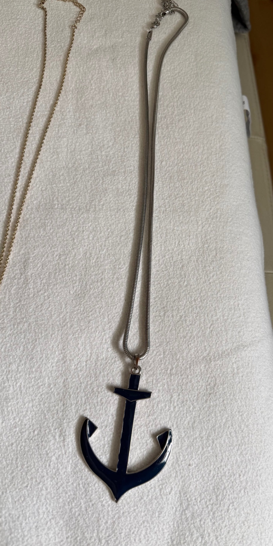 Kette Marineblau und Silber