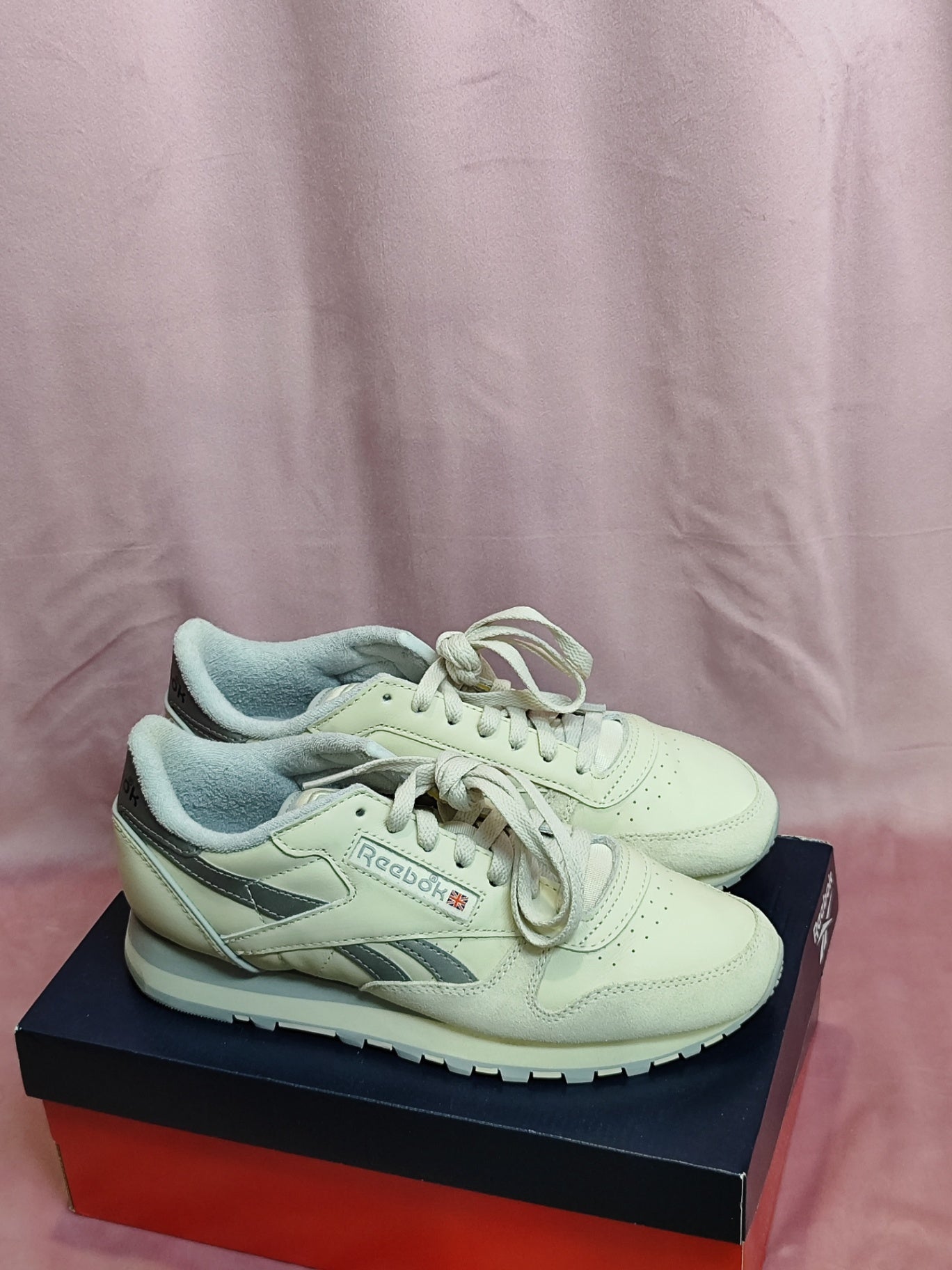Reebok Turnschuhe 40 Cremeweiß