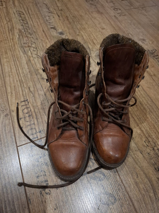 Stiefel 41/42 Braun