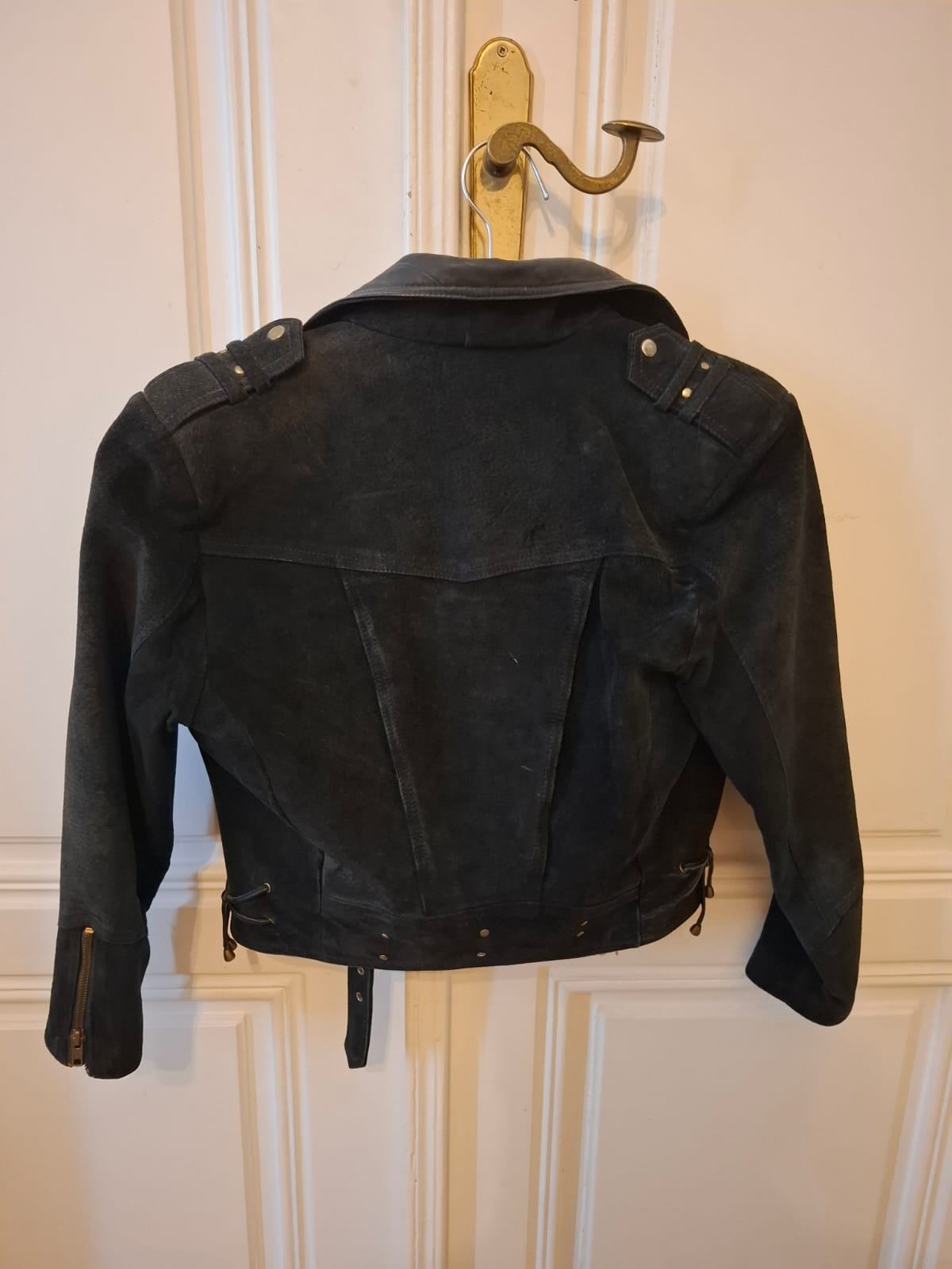 Jacke L Schwarz