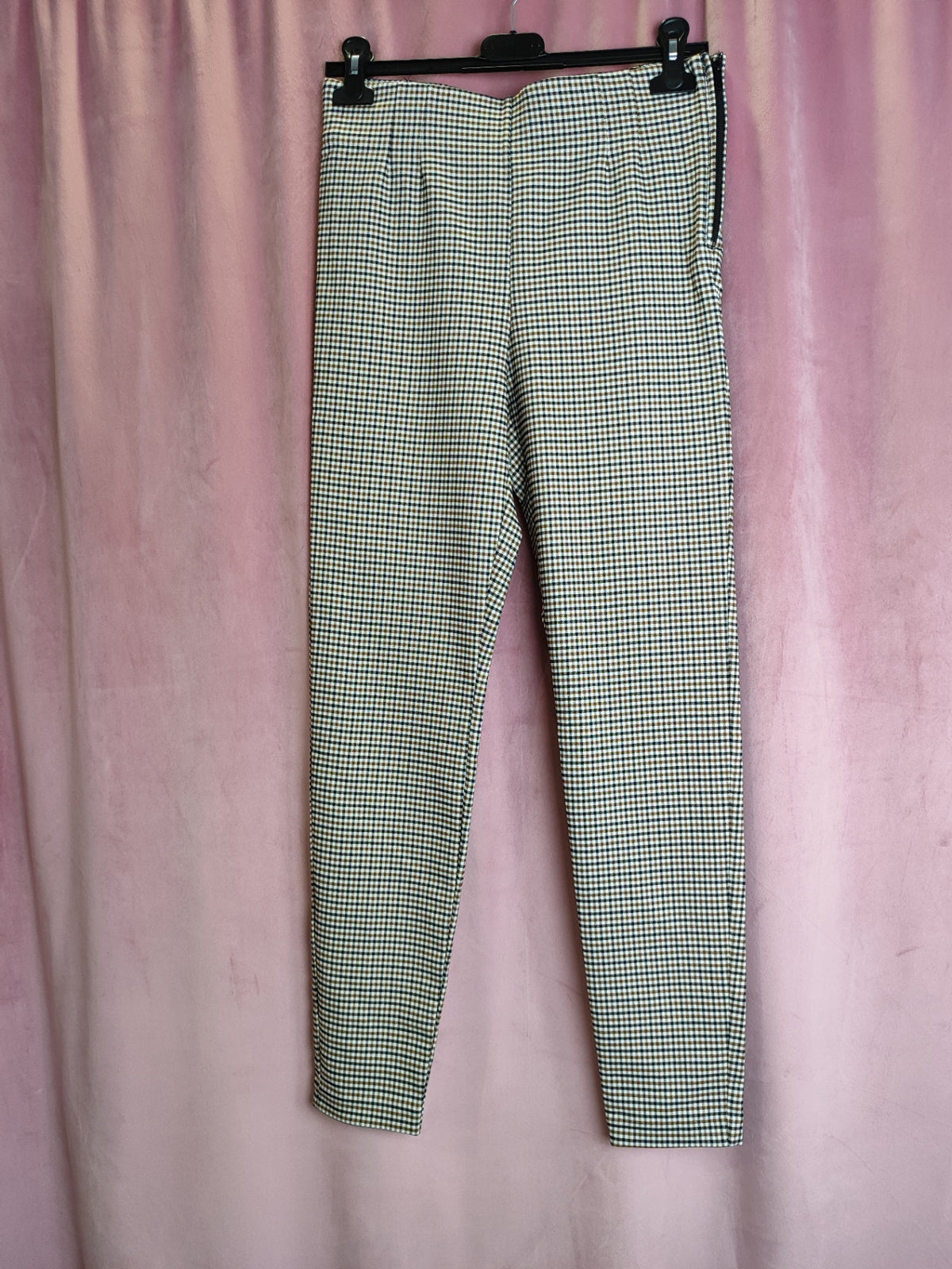 Zara Hose S