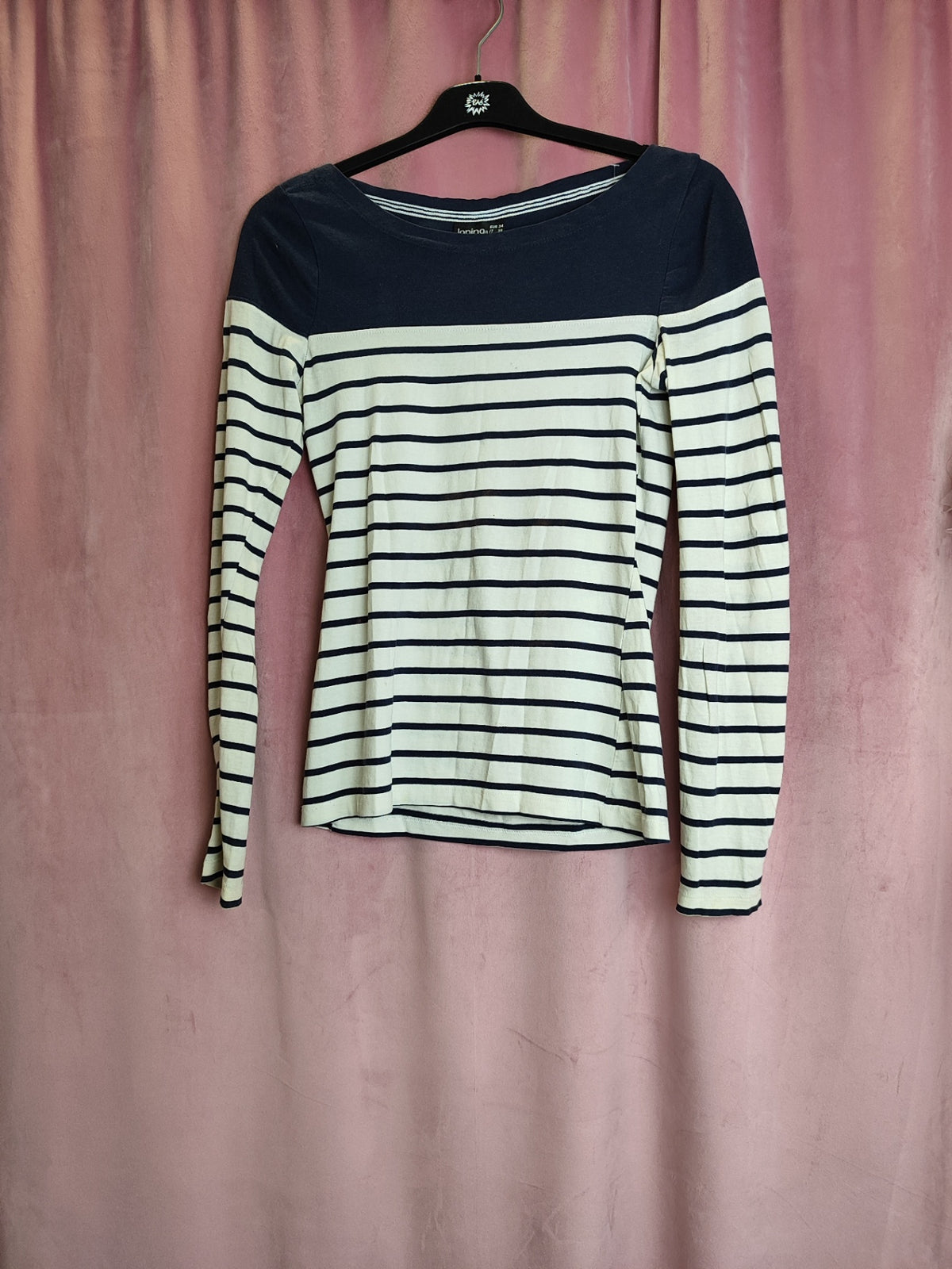 Janina Oberteil S Creme und Marine
