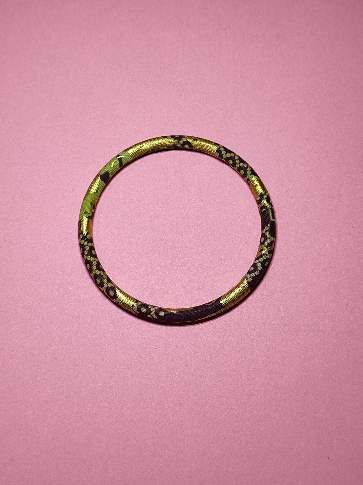 Schmuck Mehrfarbig (Gold, Schwarz, Blau, Braun)