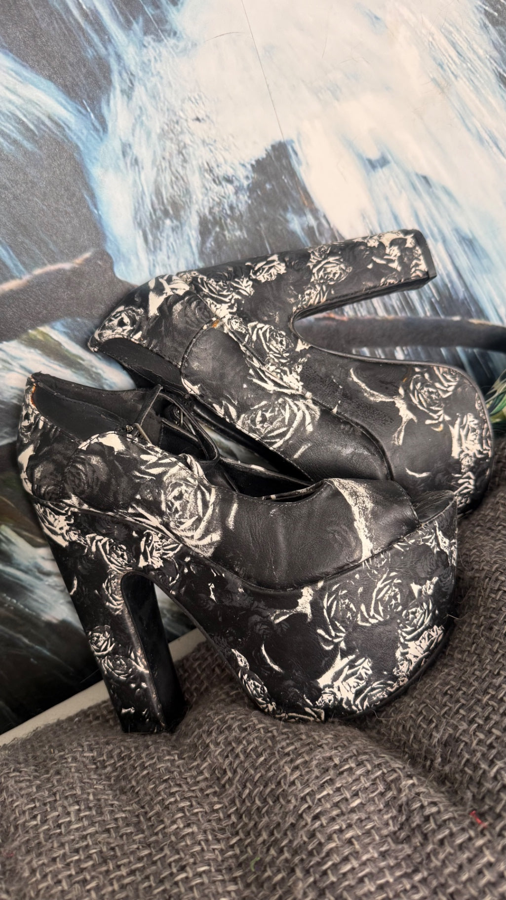 Iron Fist Hochhackige Schuhe 37 Schwarz und Weiß