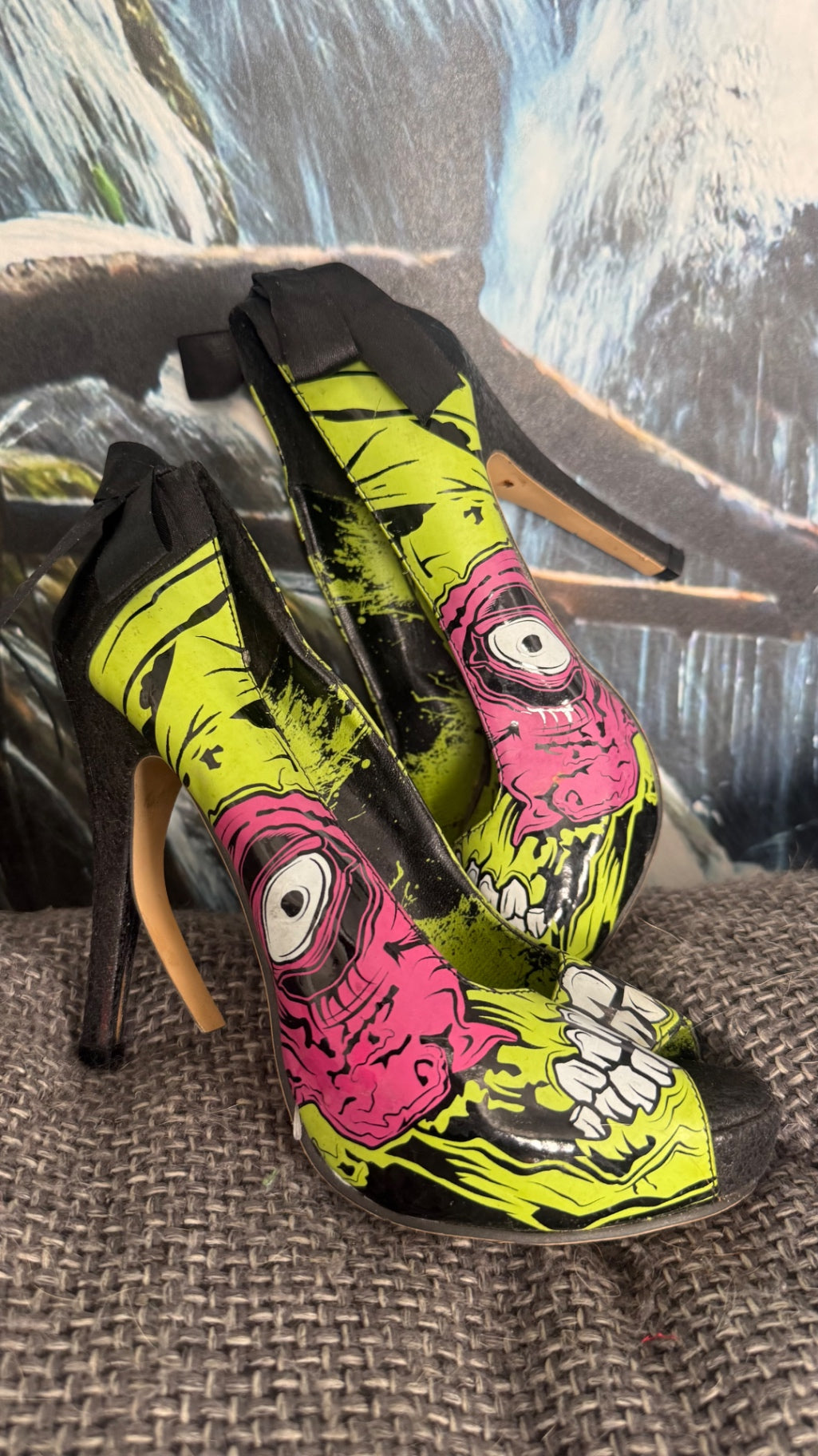 Iron Fist Schuhe  (Neon Grün, Pink, Schwarz)