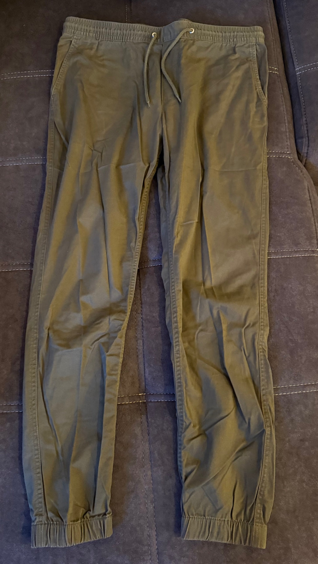 H&M Hose M Olivgrün