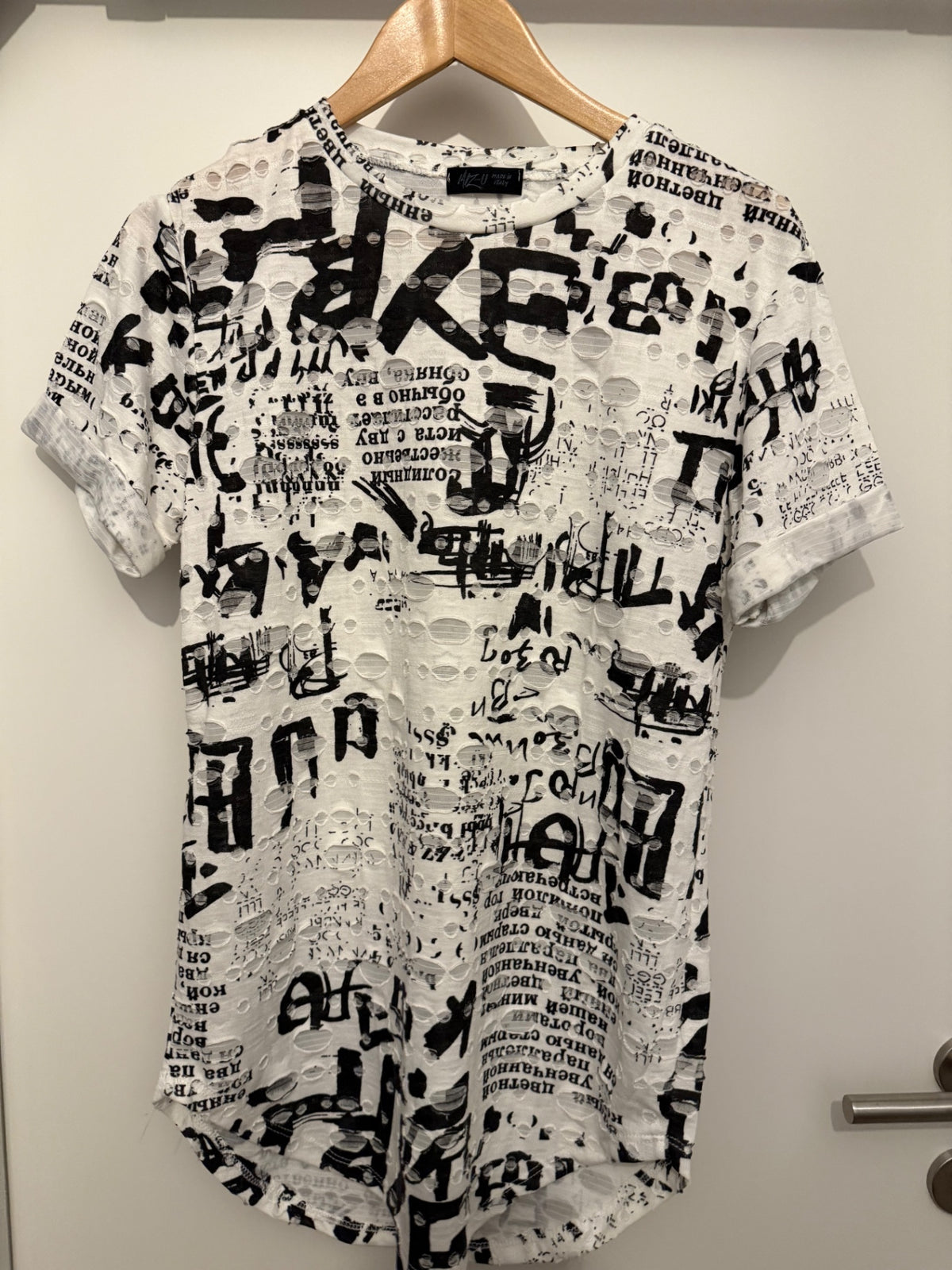 MIZU Shirt XL Schwarz und Weiß